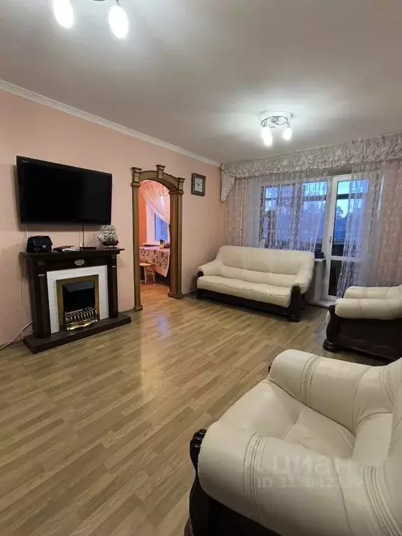 3-к кв. Ульяновская область, Димитровград Братская ул., 45 (68.8 м) - Фото 0