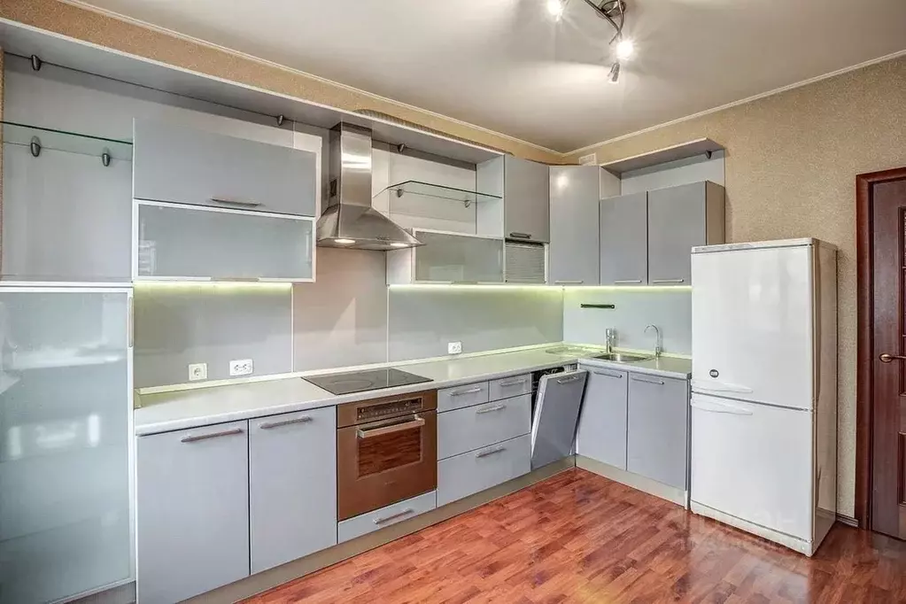 2-к кв. Санкт-Петербург Богатырский просп., 55к1 (61.0 м) - Фото 0