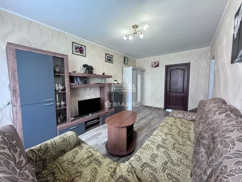 2-к кв. Крым, Керчь ул. Александра Матросова, 3 (42.0 м) - Фото 1