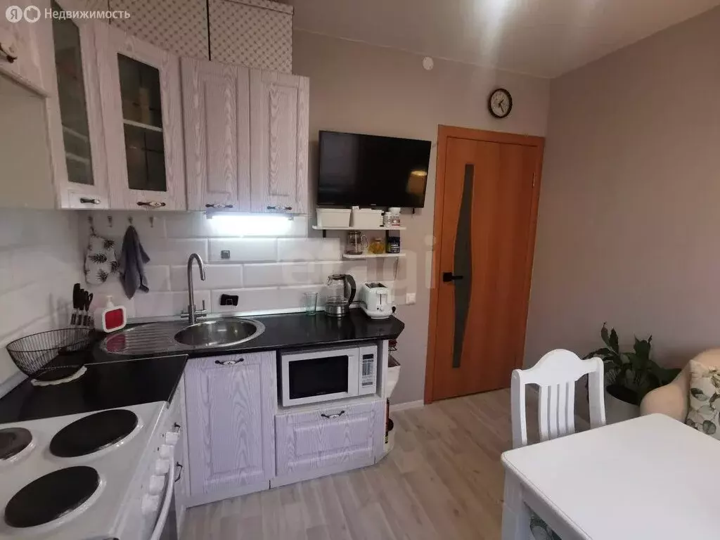 2-комнатная квартира: Молодёжный, улица Вадима Усова, 3 (47.7 м) - Фото 1