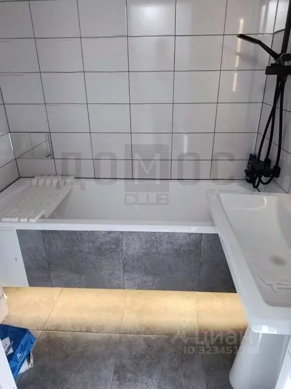 1-к кв. Свердловская область, Екатеринбург ул. Отрадная, 1/2 (45.0 м) - Фото 2