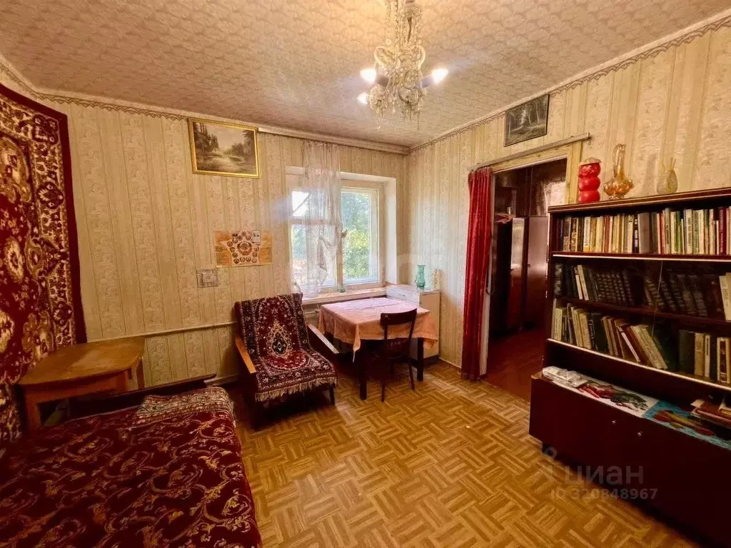 2-к кв. Курская область, Курск ул. Карла Маркса, 72к9 (30.7 м) - Фото 0