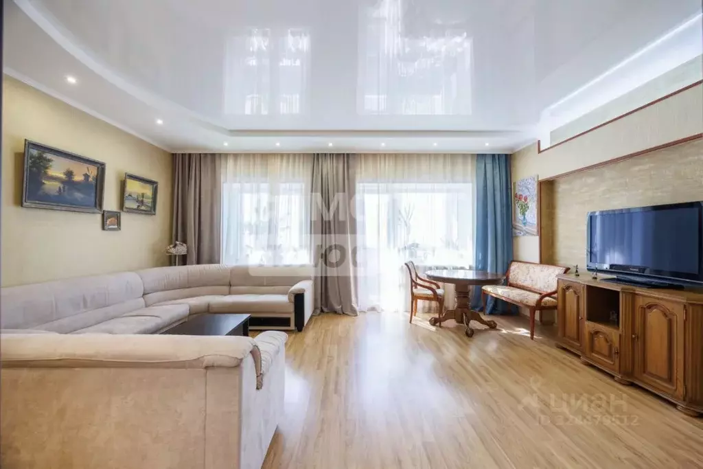 3-к кв. Брянская область, Брянск Бежицкая ул., 1/1 (93.6 м) - Фото 1