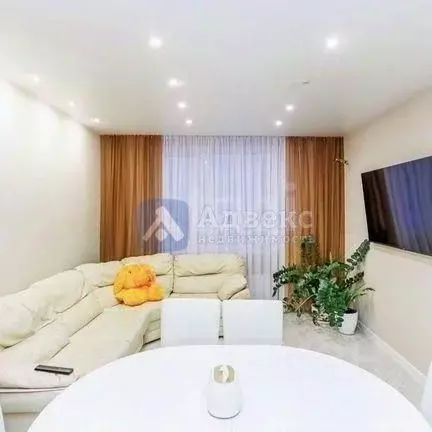 1-к кв. Тюменская область, Тюмень Кремлевская ул., 102к1 (43.2 м) - Фото 1