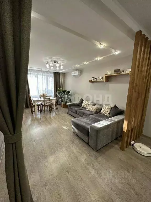 3-к кв. Томская область, Томск Урожайный пер., 32 (77.6 м) - Фото 0