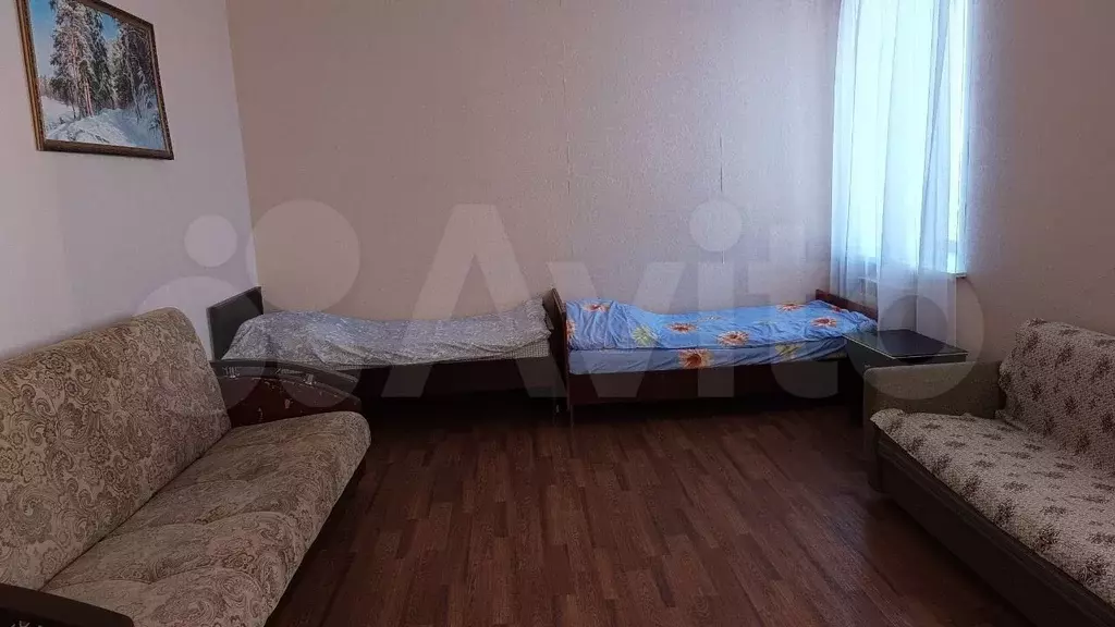 3-к. квартира, 100 м, 1/2 эт. - Фото 1