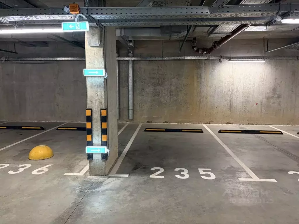 Гараж в Москва Производственная ул., 17 (13 м) - Фото 1