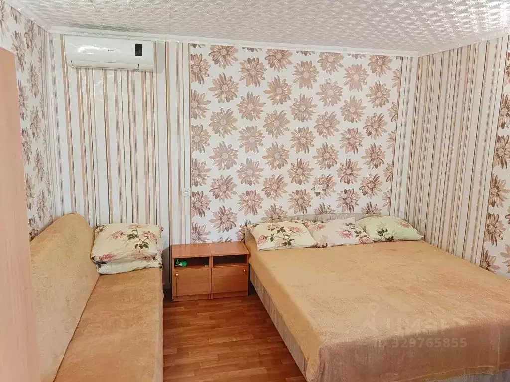 Дом в Крым, Сакский район, Новофедоровка пгт ул. Лазурная, 10 (25 м) - Фото 2