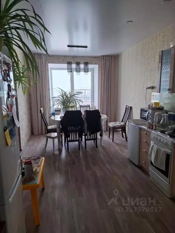 3-к кв. Волгоградская область, Волгоград ул. Фадеева, 63 (115.9 м) - Фото 0