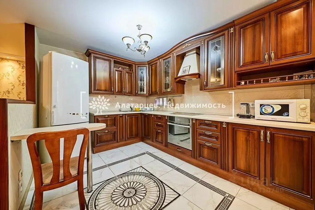 2-к кв. Томская область, Томск просп. Мира, 72А (58.0 м) - Фото 0