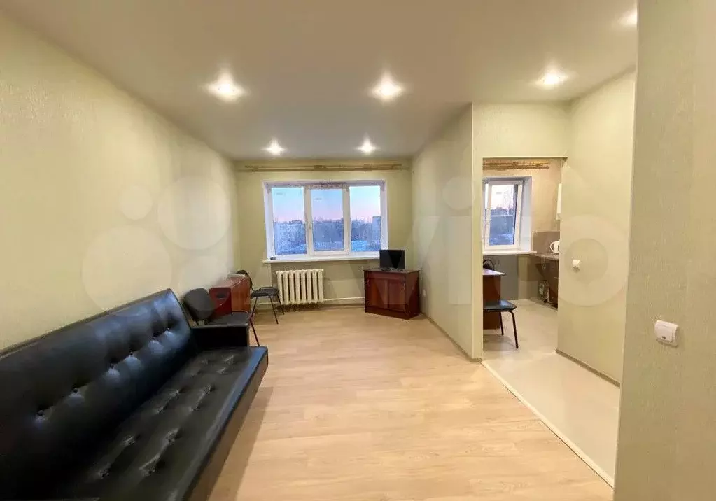 2-к. квартира, 45 м, 5/5 эт. - Фото 0