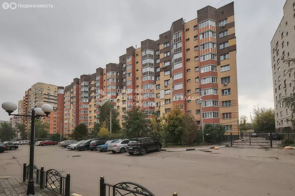 2-комнатная квартира: Рязань, Вишнёвая улица, 25 (70 м) - Фото 0