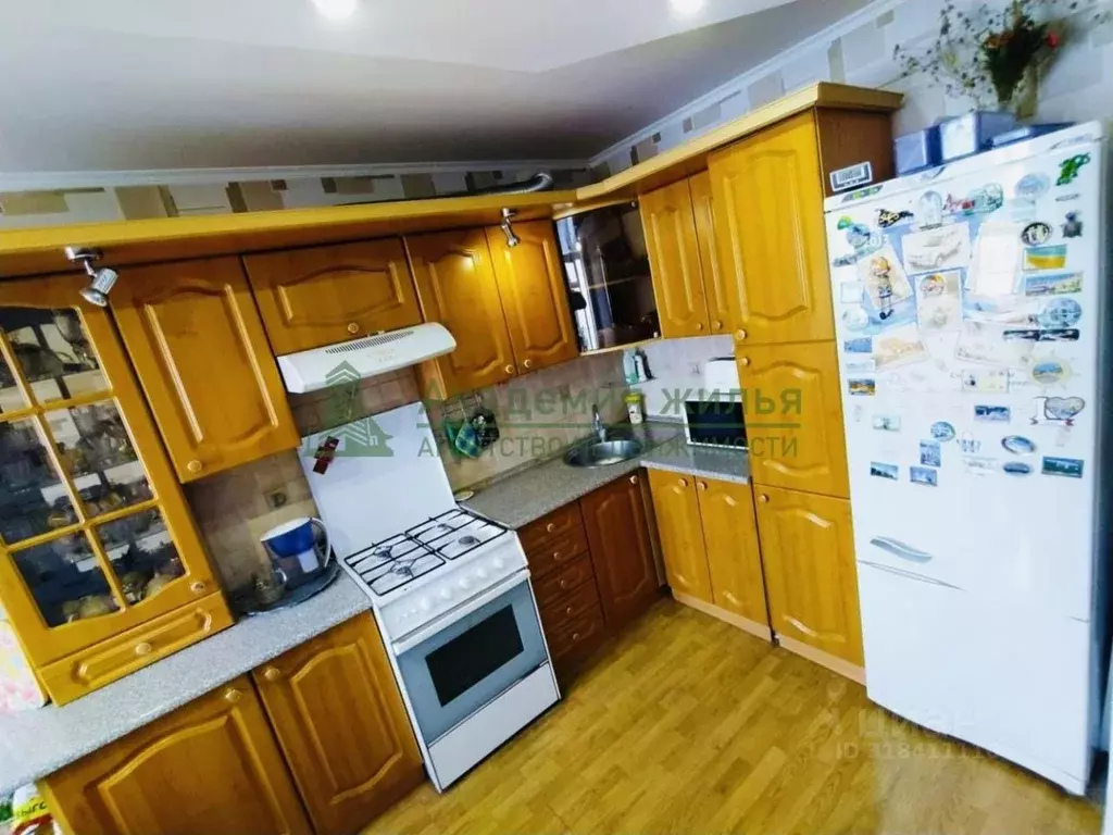 4-к кв. Саратовская область, Саратов ул. Усть-Курдюмская, 7г (105.0 м) - Фото 1