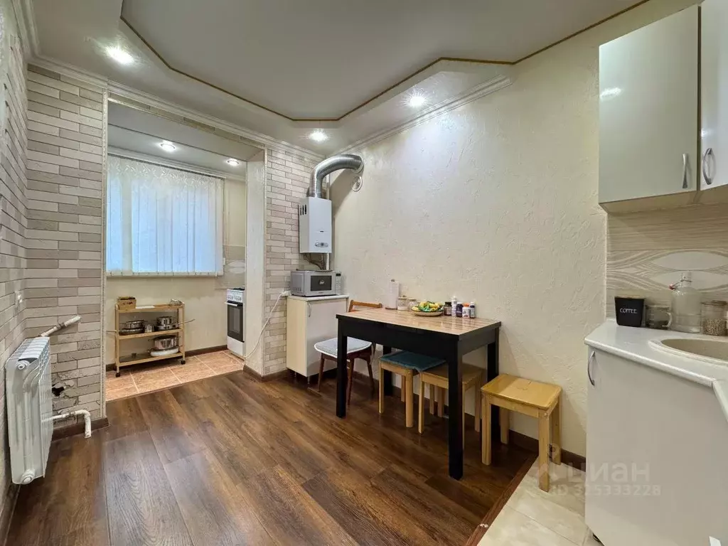 3-к кв. Кабардино-Балкария, Нальчик ул. Тарчокова (78.6 м) - Фото 2