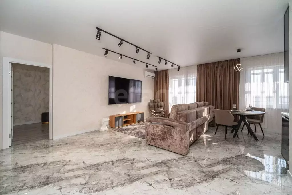 2-к кв. Хабаровский край, Хабаровск ул. Морозова Павла Леонтьевича, 95 ... - Фото 1