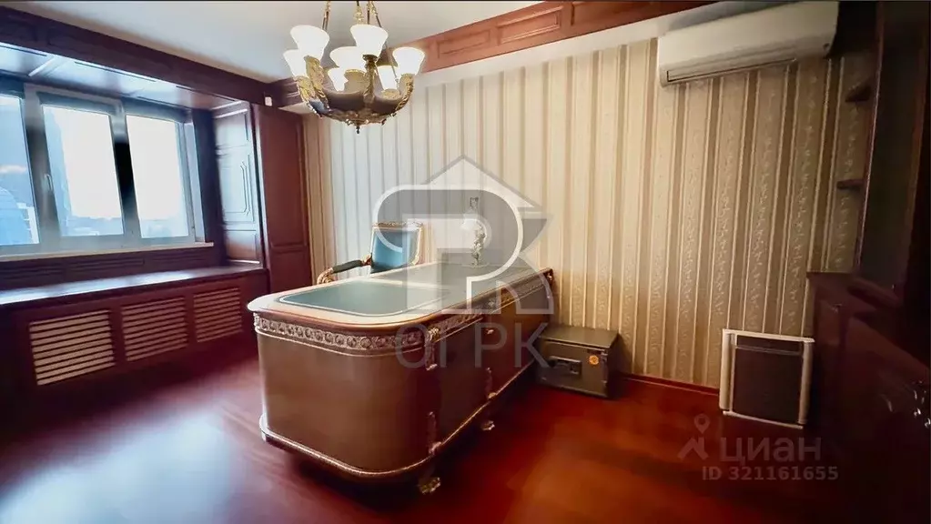 5-к кв. Башкортостан, Уфа ул. Цюрупы, 40 (217.0 м) - Фото 2