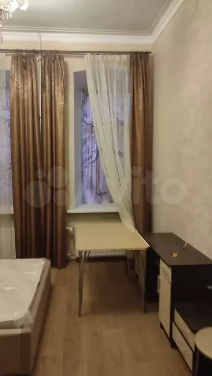 Комната 25 м в 4-к., 1/5 эт. - Фото 0