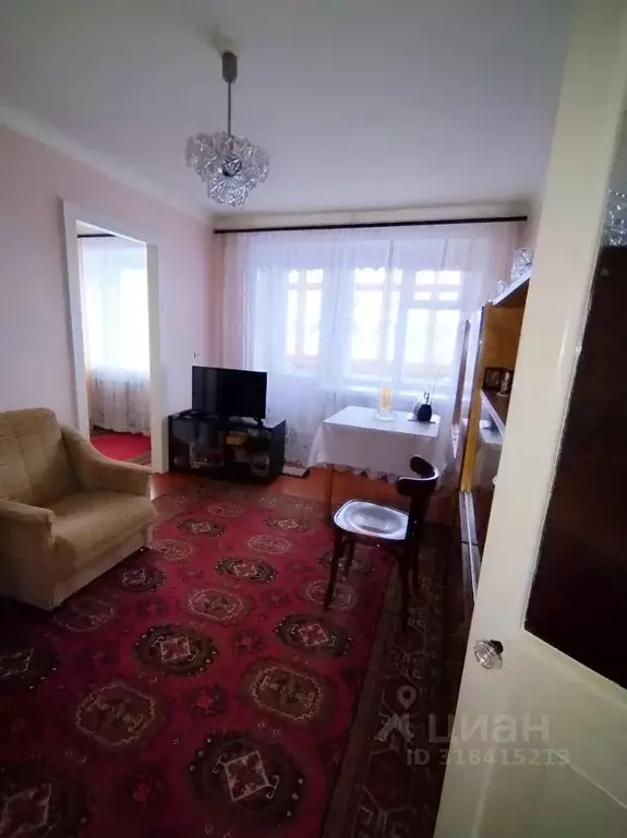 2-к кв. Омская область, Омск ул. Всеволода Иванова, 17 (40.9 м) - Фото 1