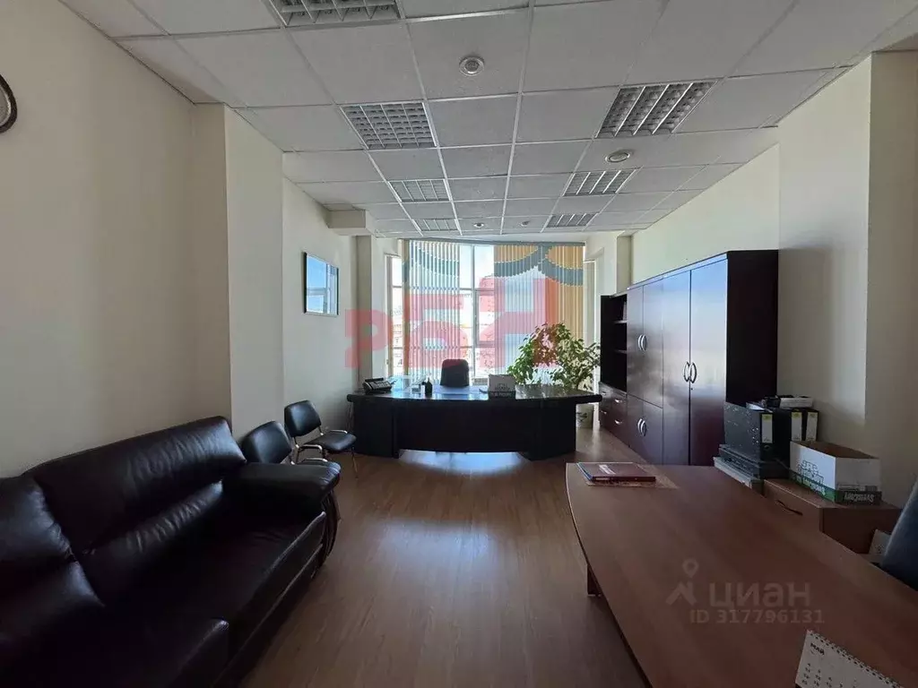 Помещение свободного назначения в Тюменская область, Тюмень ул. ... - Фото 2