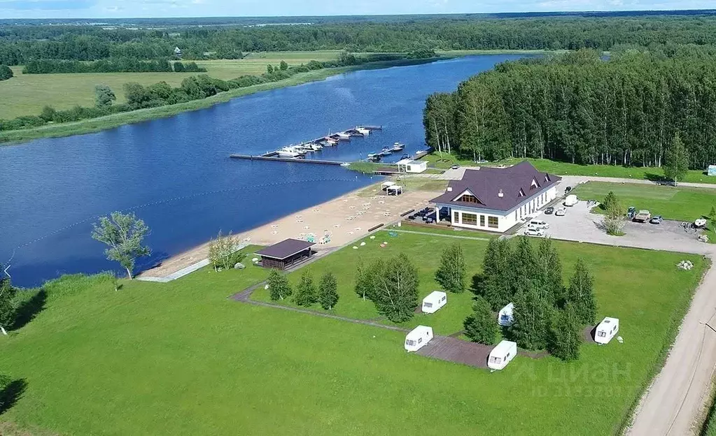 Участок в Ярославская область, Угличский муниципальный округ, с. ... - Фото 2