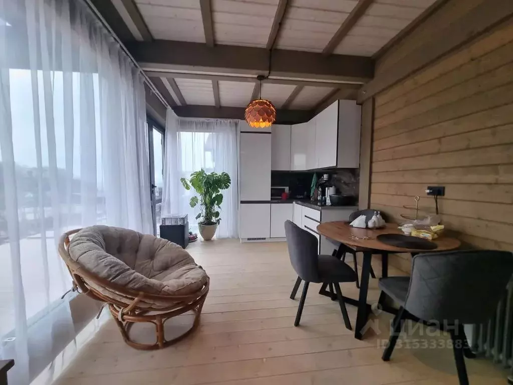 Дом в Краснодарский край, Сочи Главная ул., 7А/22 (200 м) - Фото 0
