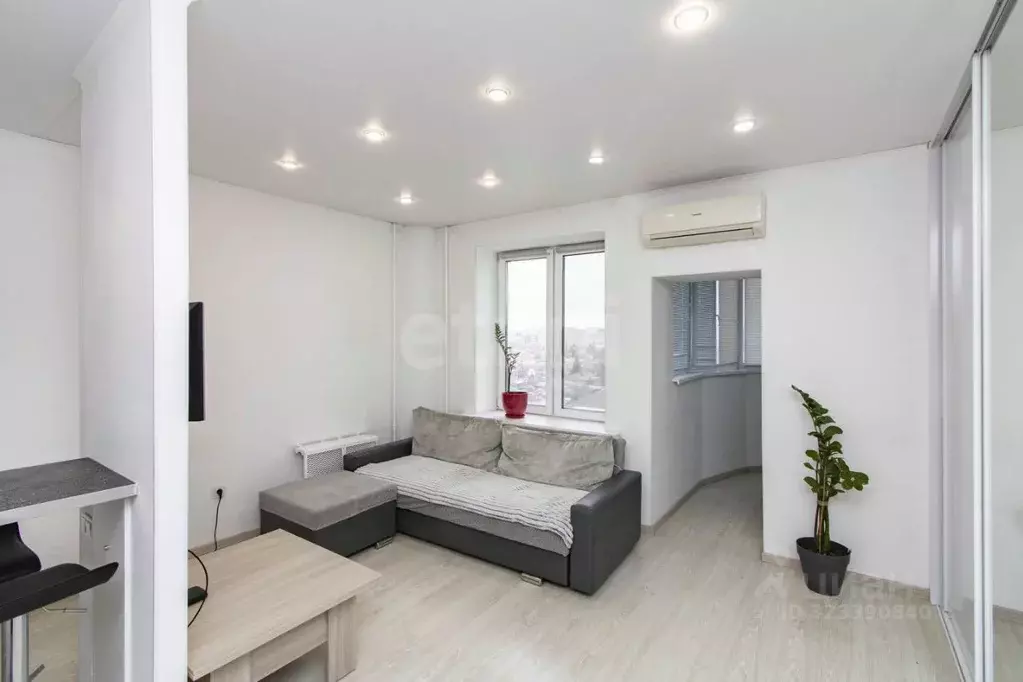 Студия Тюменская область, Тюмень ул. 50 лет ВЛКСМ, 13к1 (34.5 м) - Фото 1