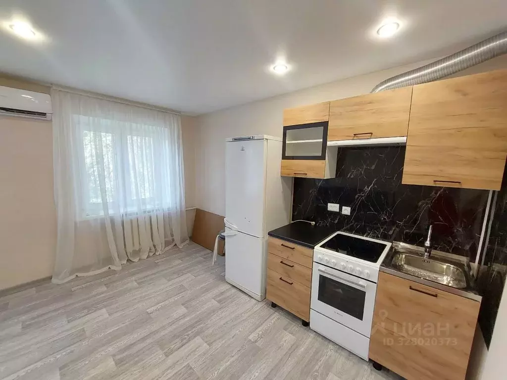 Студия Саратовская область, Балаково Вокзальная ул., 7 (22.0 м) - Фото 1