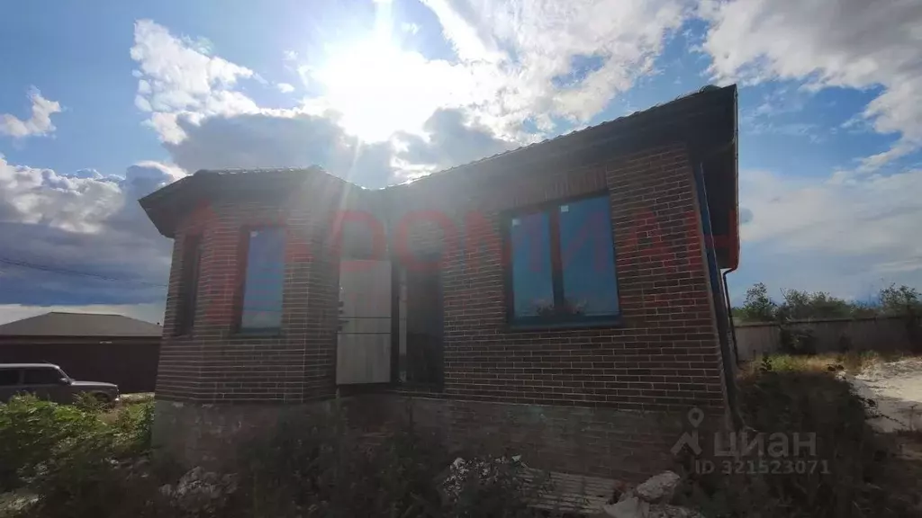 Дом в Ростовская область, Новочеркасск ул. Ромашковая, 48 (92 м) - Фото 1