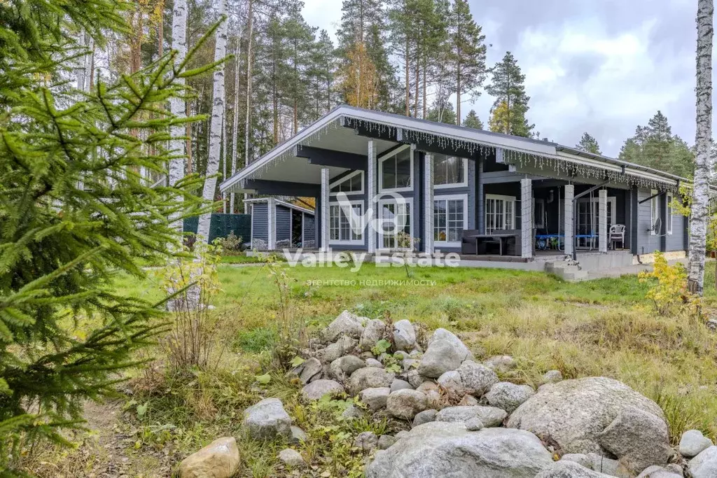 Дом в Ленинградская область, Выборгский район, Первомайское с/пос, ... - Фото 1