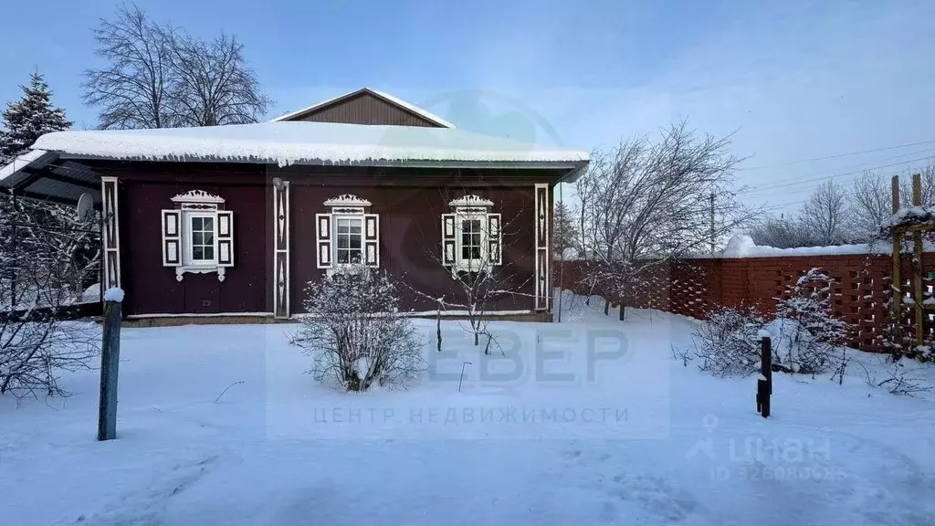 Дом в Башкортостан, Кушнаренковский сельсовет, с. Кушнаренково ул. ... - Фото 1