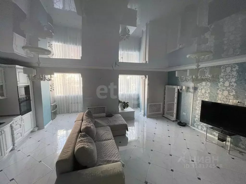 3-к кв. Орловская область, Орел Холодная ул., 8 (116.5 м) - Фото 0
