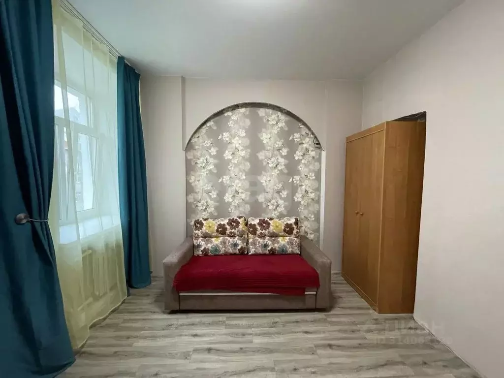 5-к кв. Смоленская область, Смоленск ул. Тенишевой, 4 (91.37 м) - Фото 0