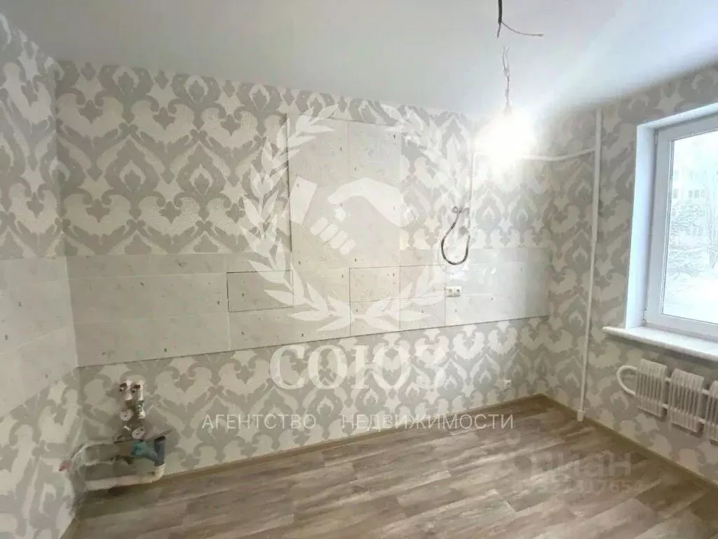3-к кв. Калужская область, Калуга Анненки мкр, ул. Вишневского, 31 ... - Фото 2