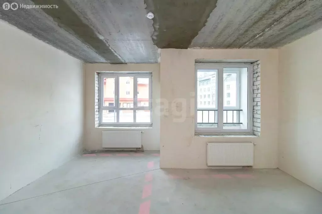 1-комнатная квартира: Тюмень, улица Василия Севергина, 2 (66.2 м) - Фото 2