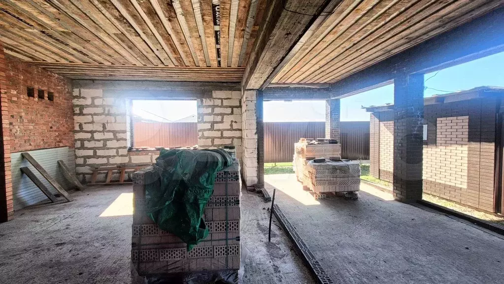 Дом 180 м на участке 6 сот. - Фото 1