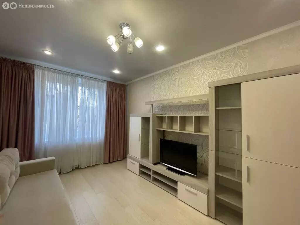 1-комнатная квартира: Калининград, Малоярославская улица, 6 (34 м) - Фото 0