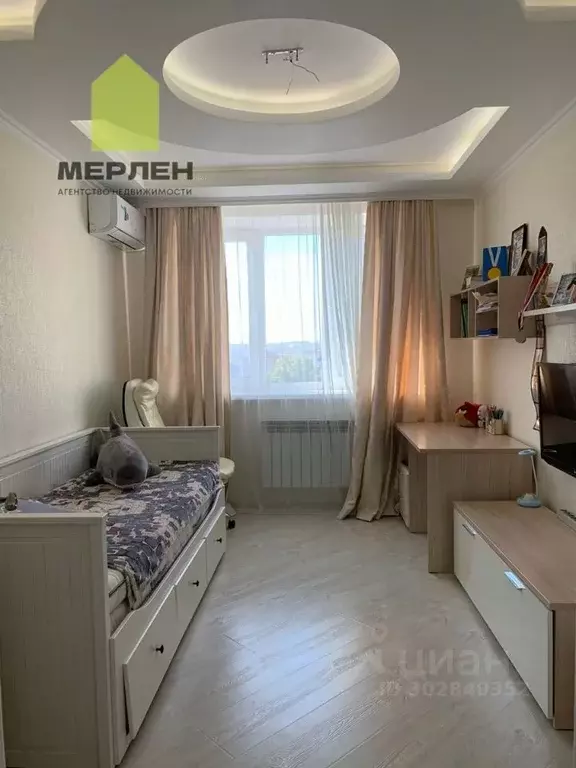 3-к кв. Калужская область, Калуга Молодежная ул., 44 (88.5 м) - Фото 0