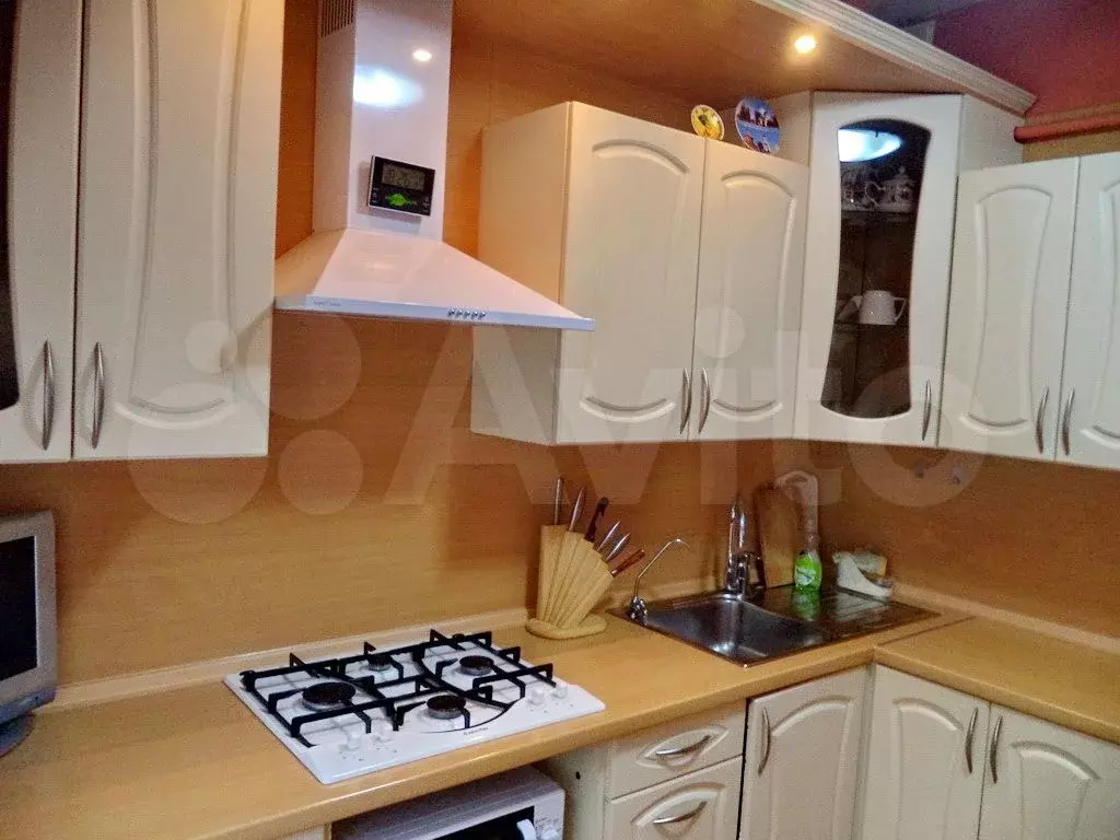 2-к. квартира, 57 м, 2/9 эт. - Фото 0