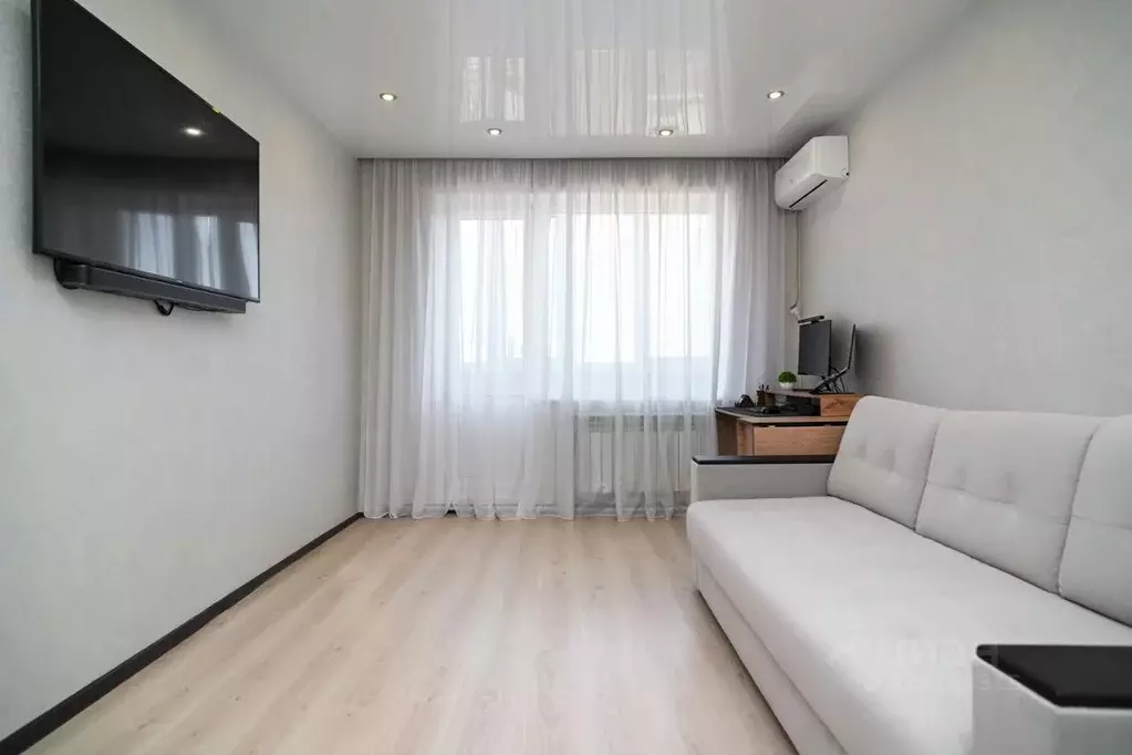 2-к кв. Татарстан, Казань ул. Фатыха Амирхана, 95 (49.5 м) - Фото 1