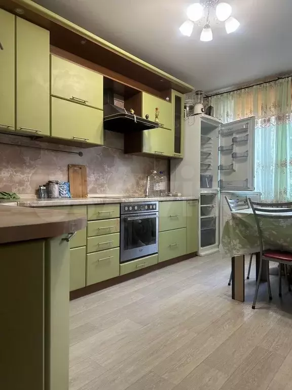 3-к. квартира, 70 м, 2/17 эт. - Фото 0