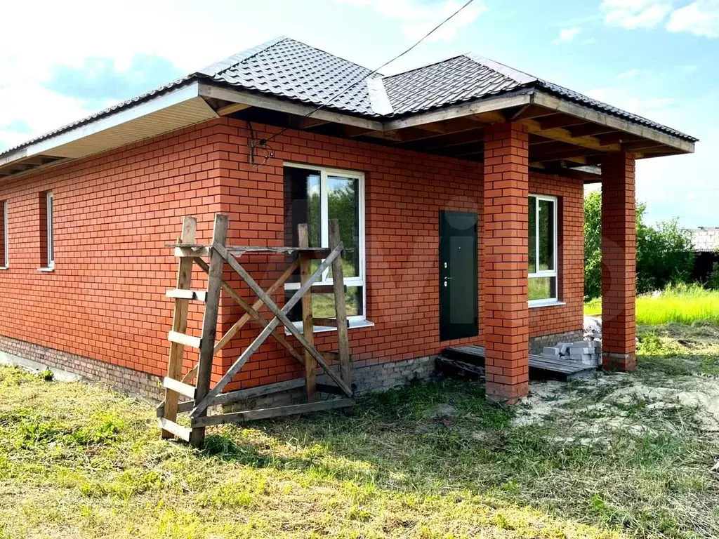 Дом 100 м на участке 9 сот. - Фото 0