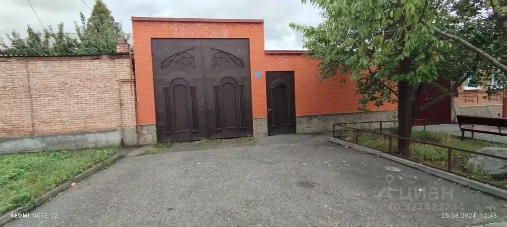 Дом в Северная Осетия, Владикавказ ул. Кастанаева, 97 (140 м) - Фото 1