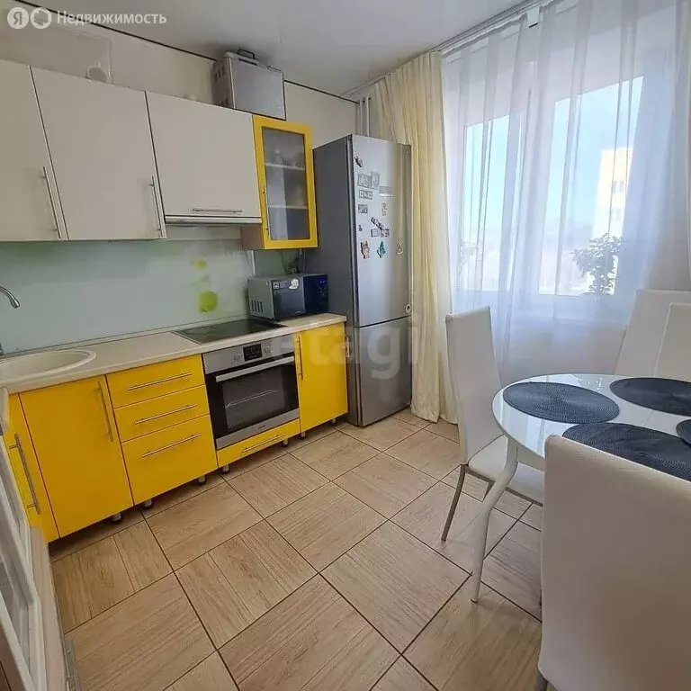 2-комнатная квартира: Сатка, Российская улица, 8 (57.1 м) - Фото 1