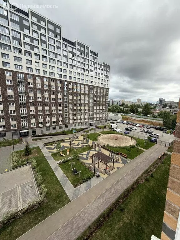 3-комнатная квартира: Ижевск, улица Холмогорова, 109 (59 м) - Фото 0