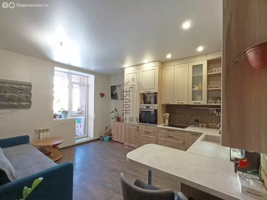 2-комнатная квартира: Омск, Космический проспект, 20к7 (75.3 м) - Фото 2