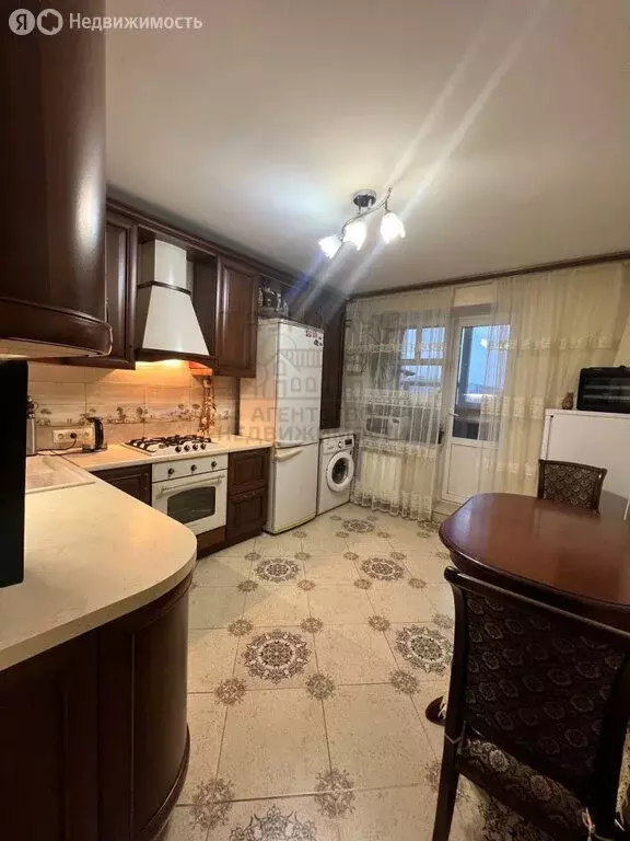 2-комнатная квартира: Нефтекамск, Комсомольский проспект, 78 (58.2 м) - Фото 1