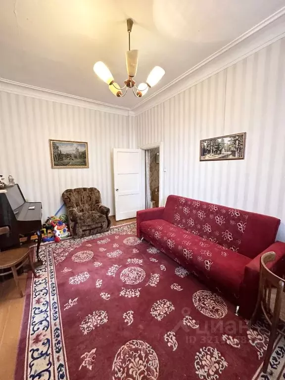 3-к кв. Челябинская область, Копейск Крымская ул., 9 (61.4 м) - Фото 0