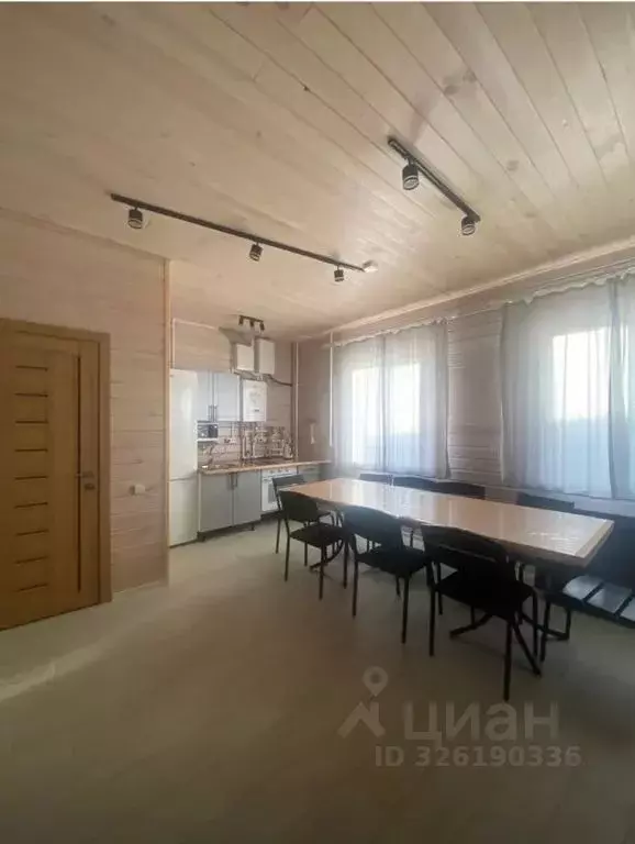 Дом в Алтай, Майминский район, Манжерокское с/пос, с. Озерное ул. ... - Фото 2