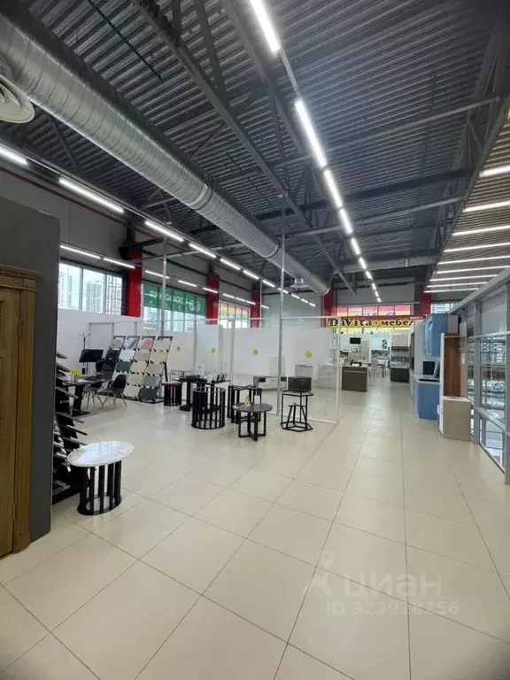 Торговая площадь в Санкт-Петербург Дунайский просп., 27к1 (1361 м) - Фото 1