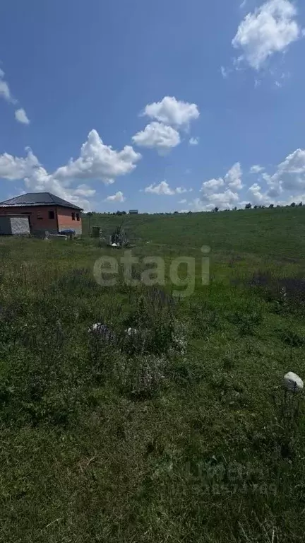 Участок в Ингушетия, Назрань Альтиевский административный округ, ул. ... - Фото 1